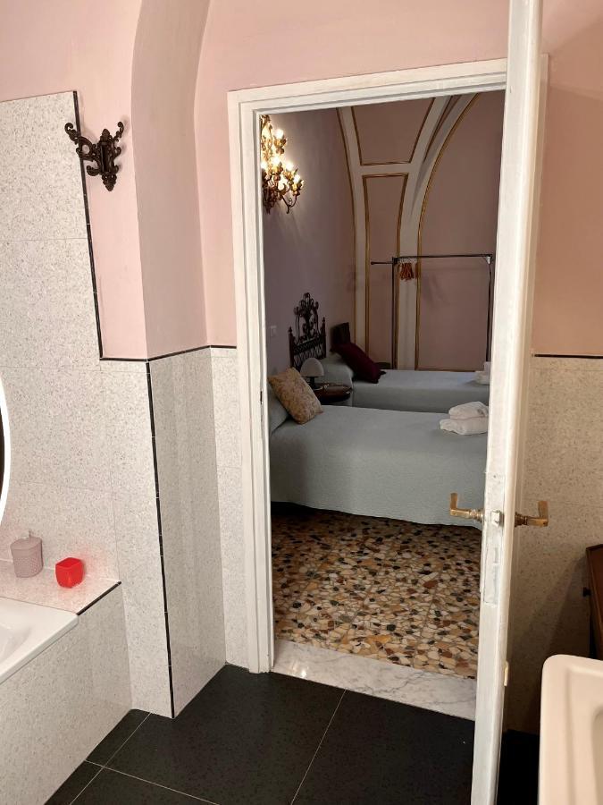 In The Center Of Florence Hotel Exterior photo