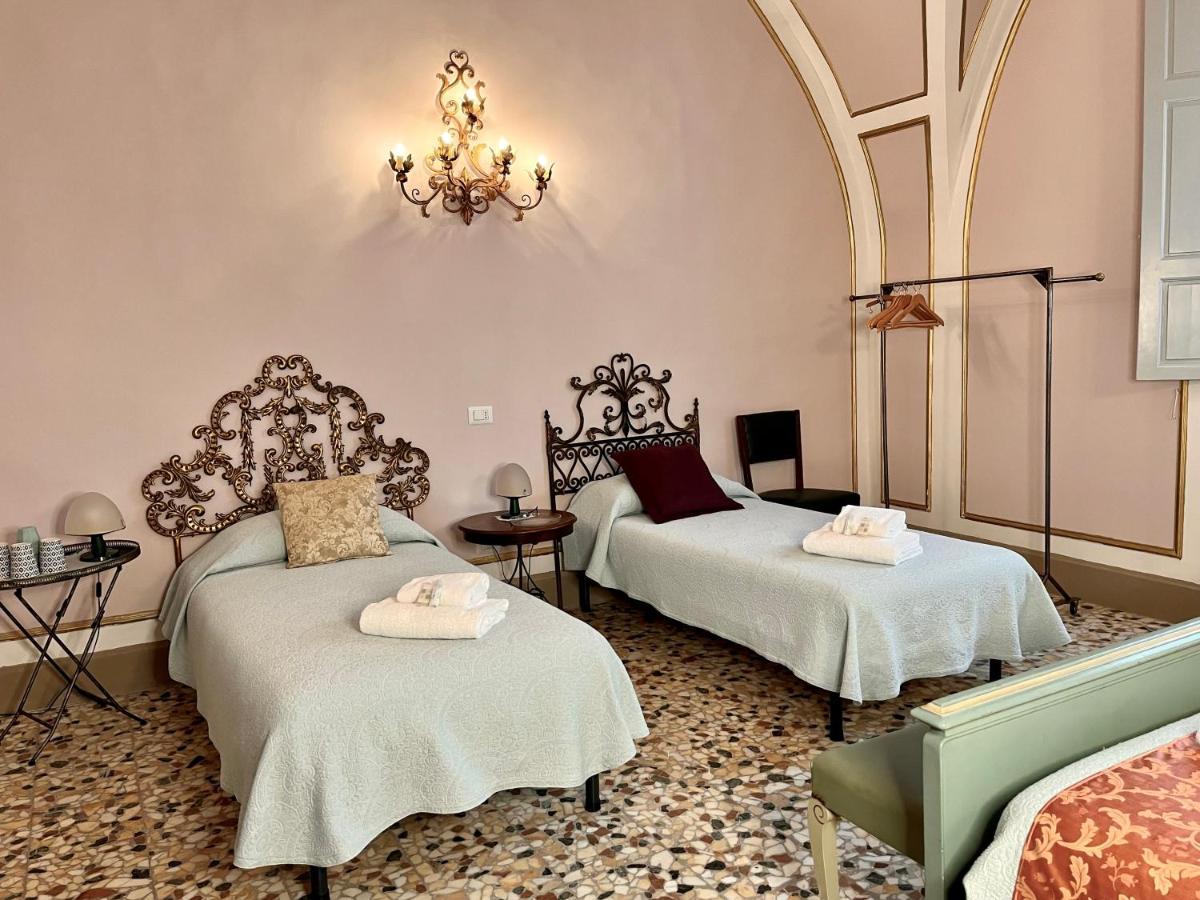 In The Center Of Florence Hotel Exterior photo